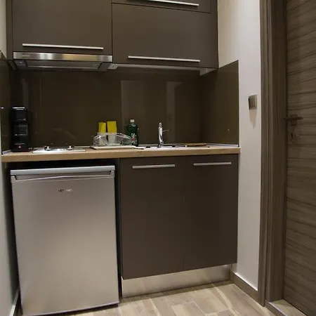 B. U. Luxury شقة *