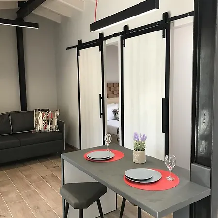 B. U. Luxury شقة أسبروبالتا