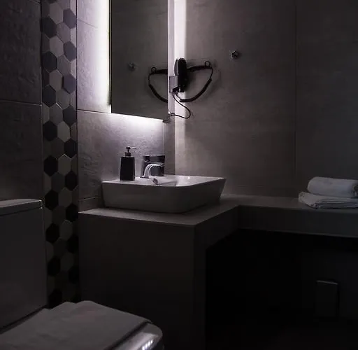 B. U. Luxury * Asprovalta