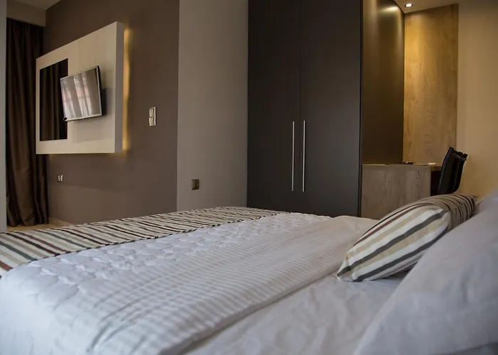 B. U. Luxury * Asprovalta