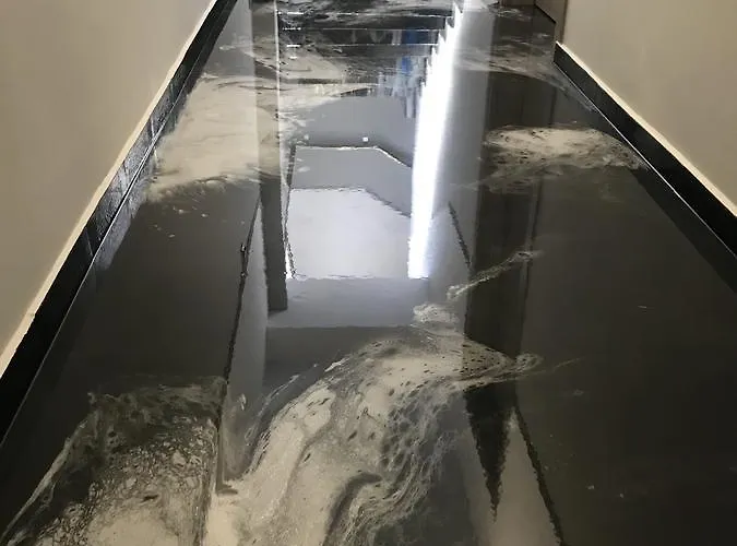 B. U. Luxury Apartamento